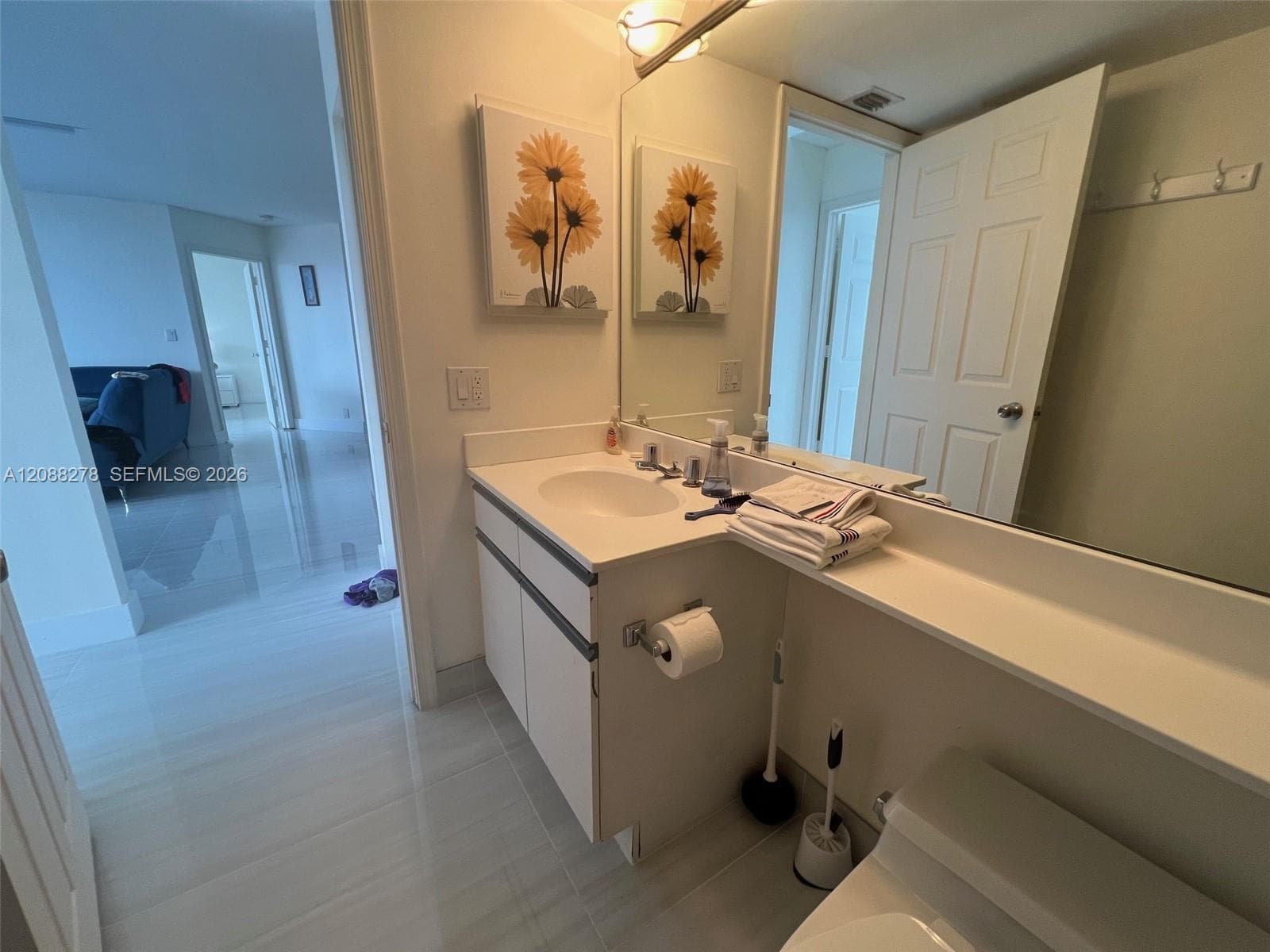 3530 Mystic Pointe Dr 1903 photo 23