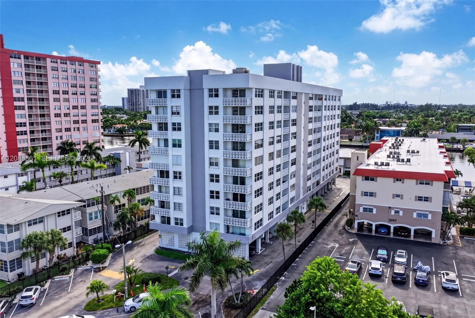 3113 S Ocean Dr 510 photo 4