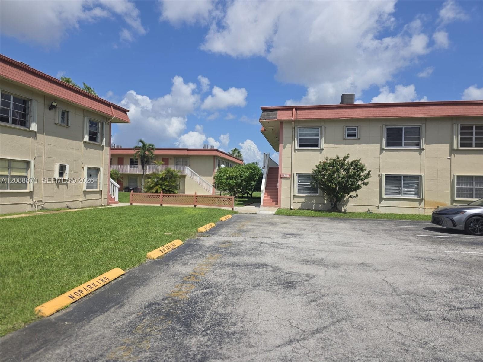12811 SW 43rd Dr 114-A photo 5
