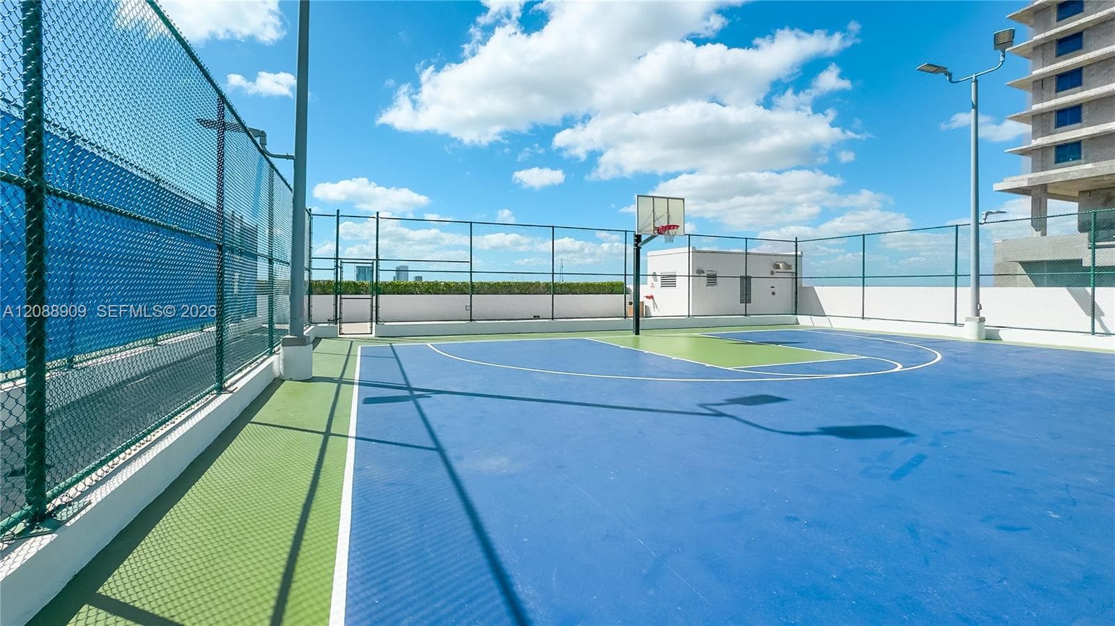 16385 Biscayne Blvd 707 photo 23