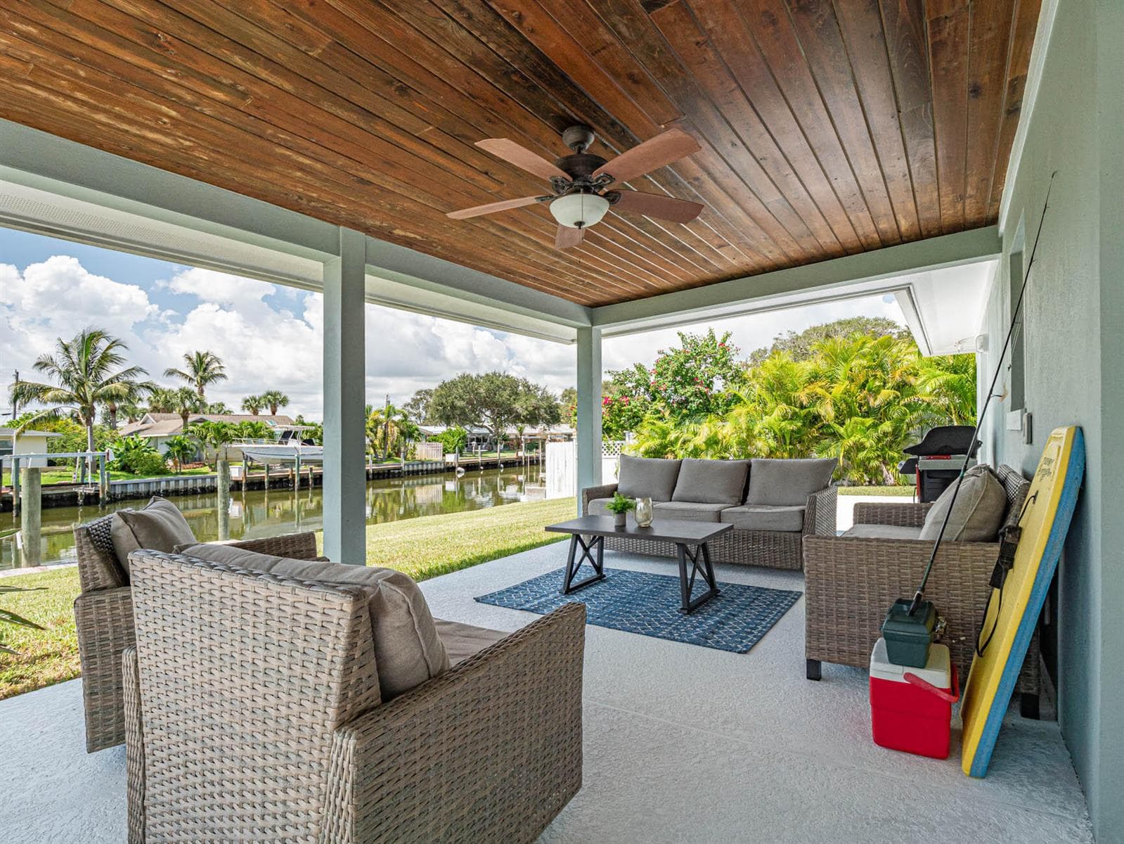 255 MARINA Drive photo 1