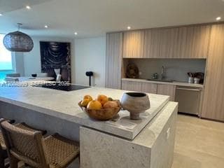 6767 Collins Ave 2206 photo 3