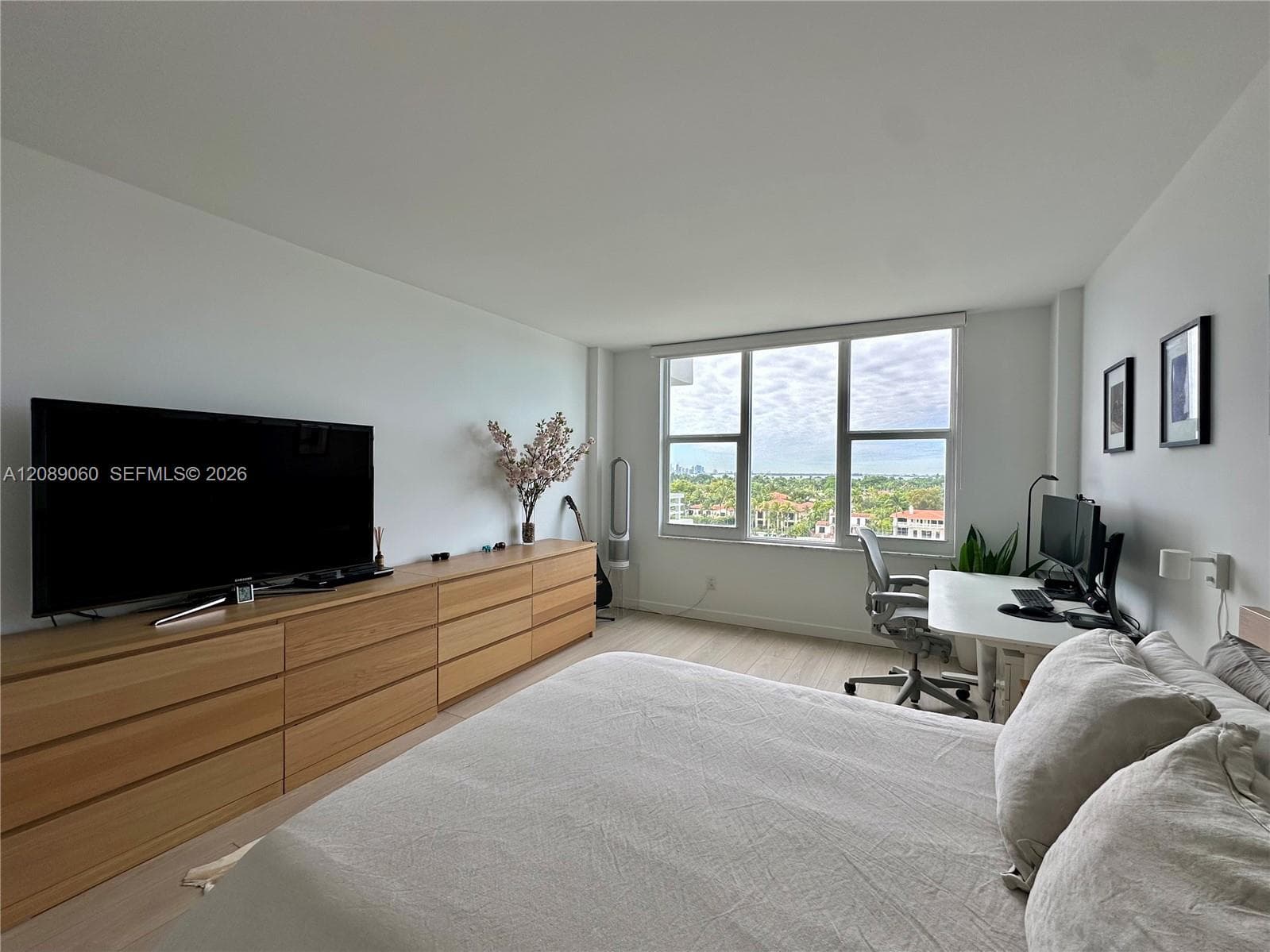 5600 Collins Ave 8P photo 14