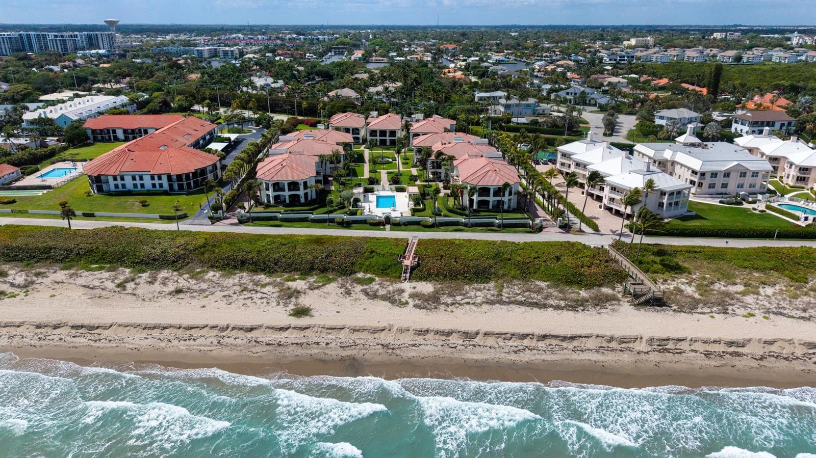 5833 N OCEAN Boulevard D2 photo 3