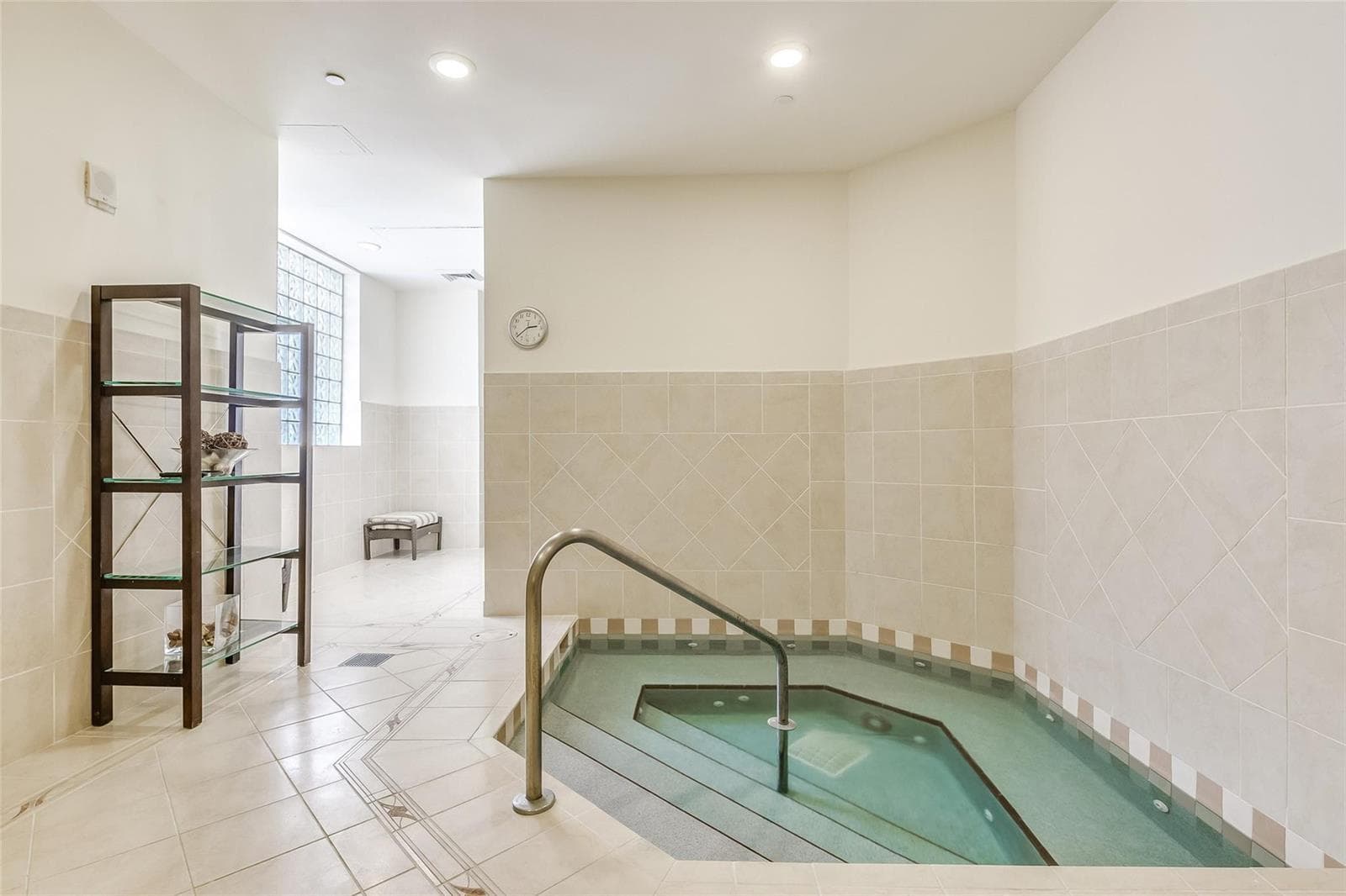 610 W LAS OLAS Boulevard 517N photo 13