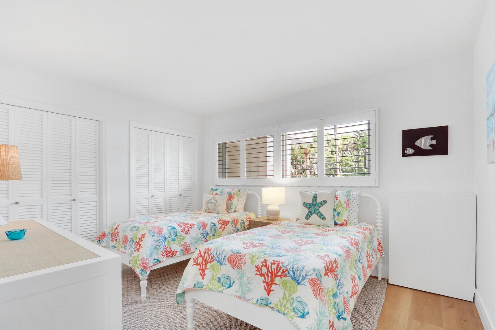139 Sunrise Avenue 1090 photo 22