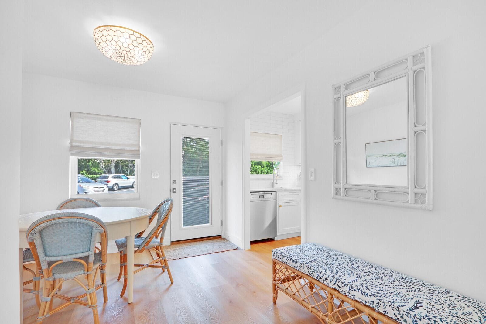 139 Sunrise Avenue 1090 photo 10