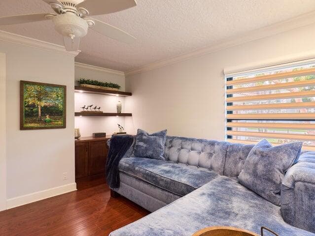3700 Embassy Drive photo 23