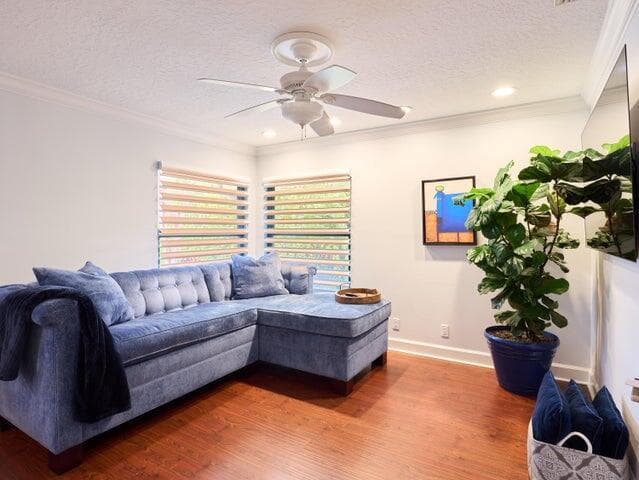 3700 Embassy Drive photo 22