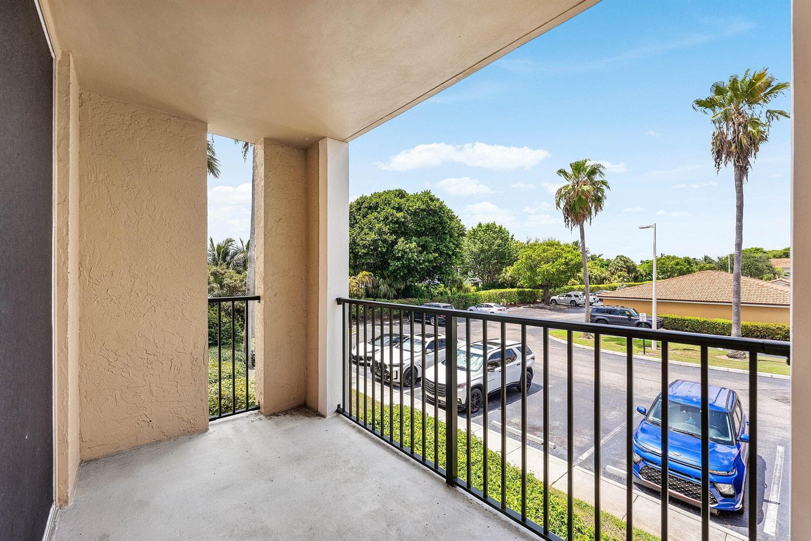 167 YACHT CLUB Way 205 photo 23
