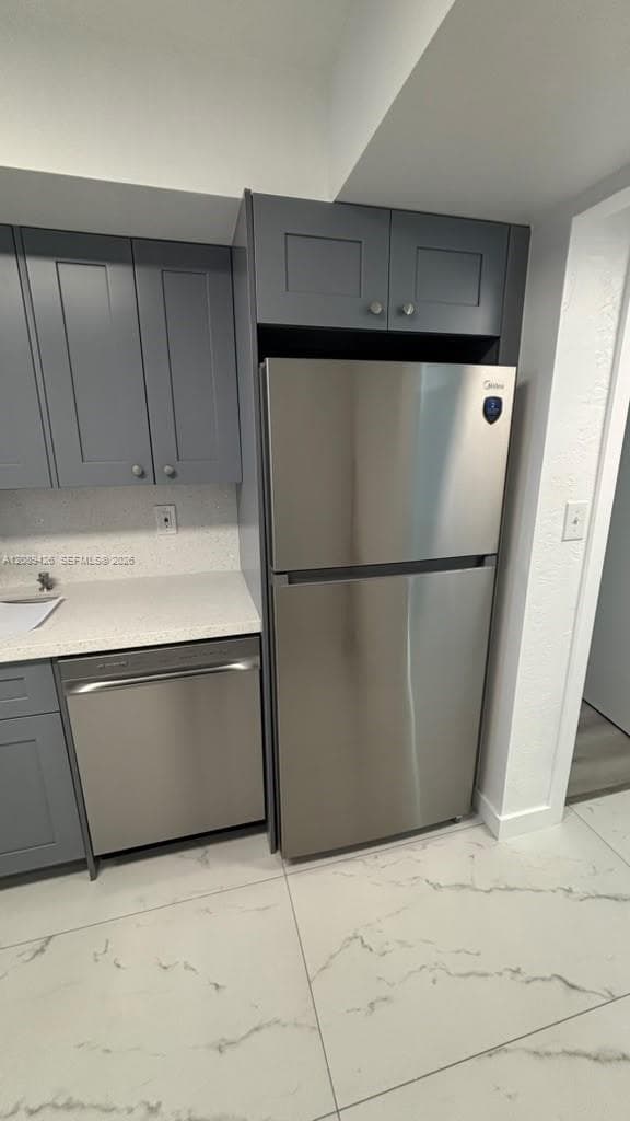 701 Three Islands Blvd 320 photo 2