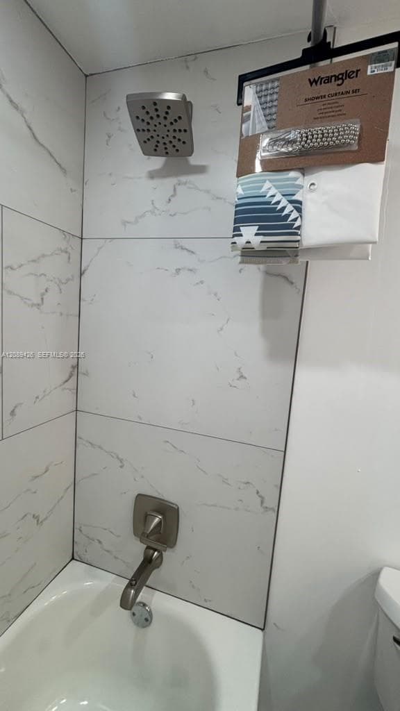 701 Three Islands Blvd 320 photo 19