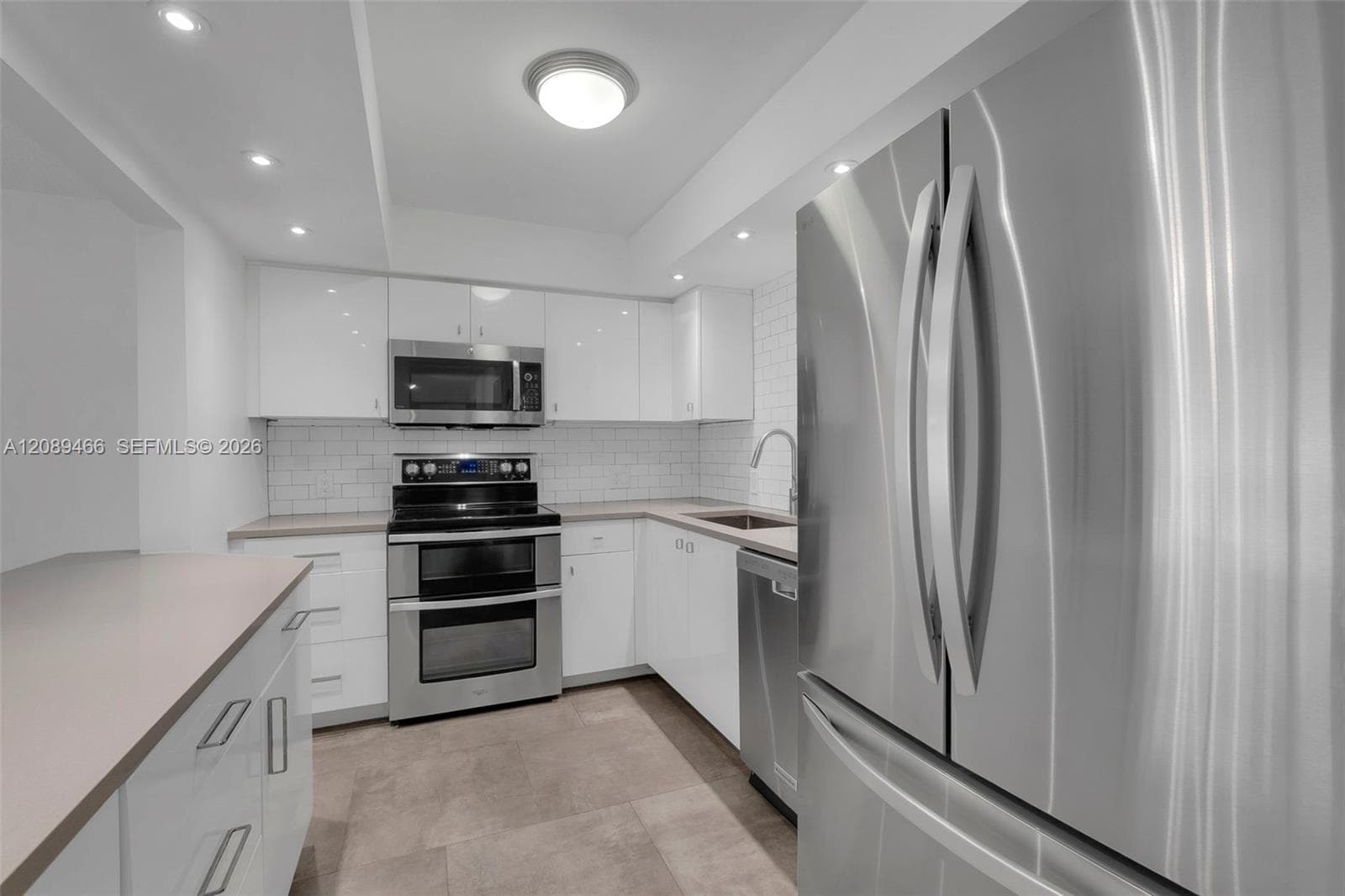 3050 NE 48th Street 208 photo 13