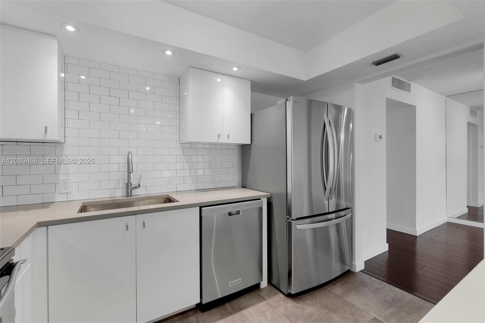 3050 NE 48th Street 208 photo 12