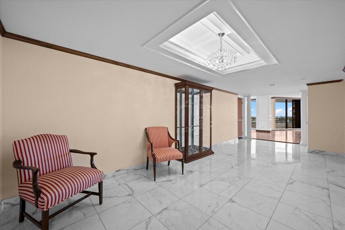 100 Lakeshore Drive 558 photo 7