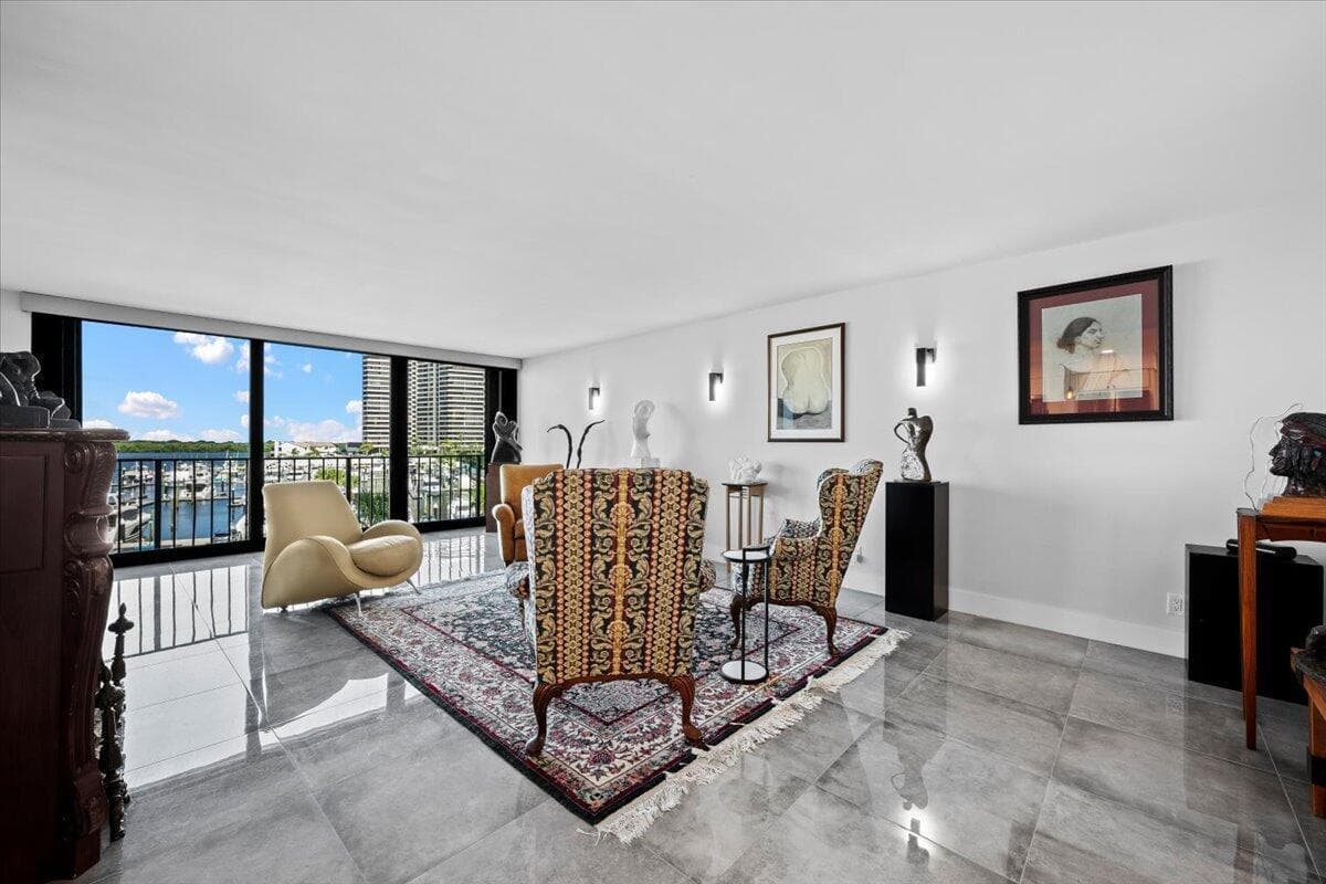 120 Lakeshore Drive 4360 photo 8