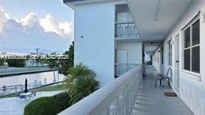 202 photo 8