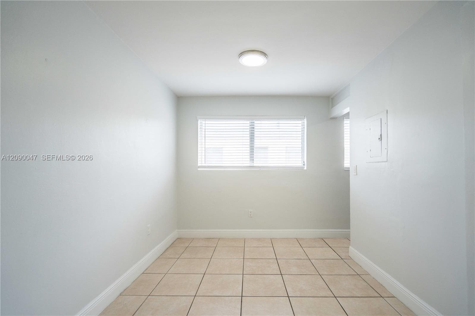 7931 East Dr 201 photo 9