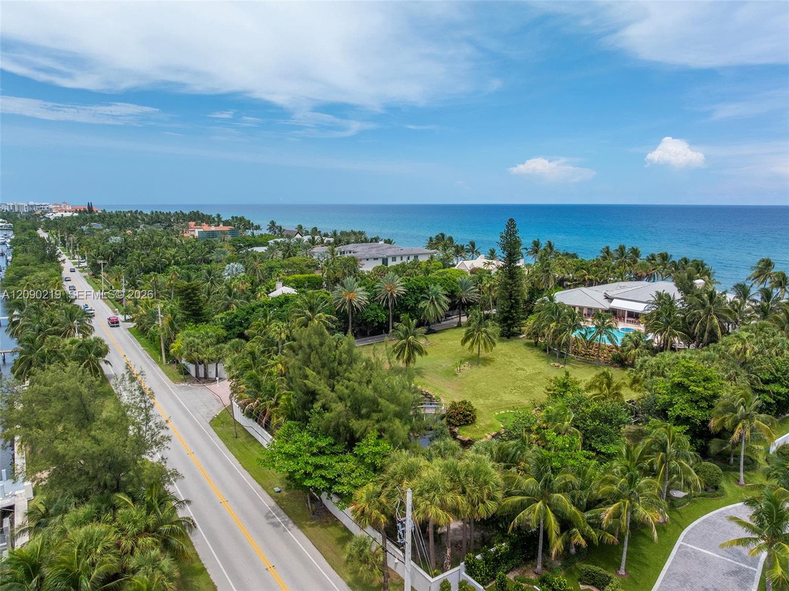 960 S Ocean Blvd photo 16