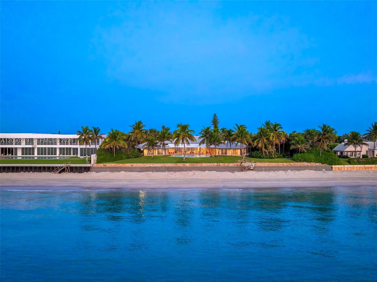 960 S Ocean Blvd photo 3