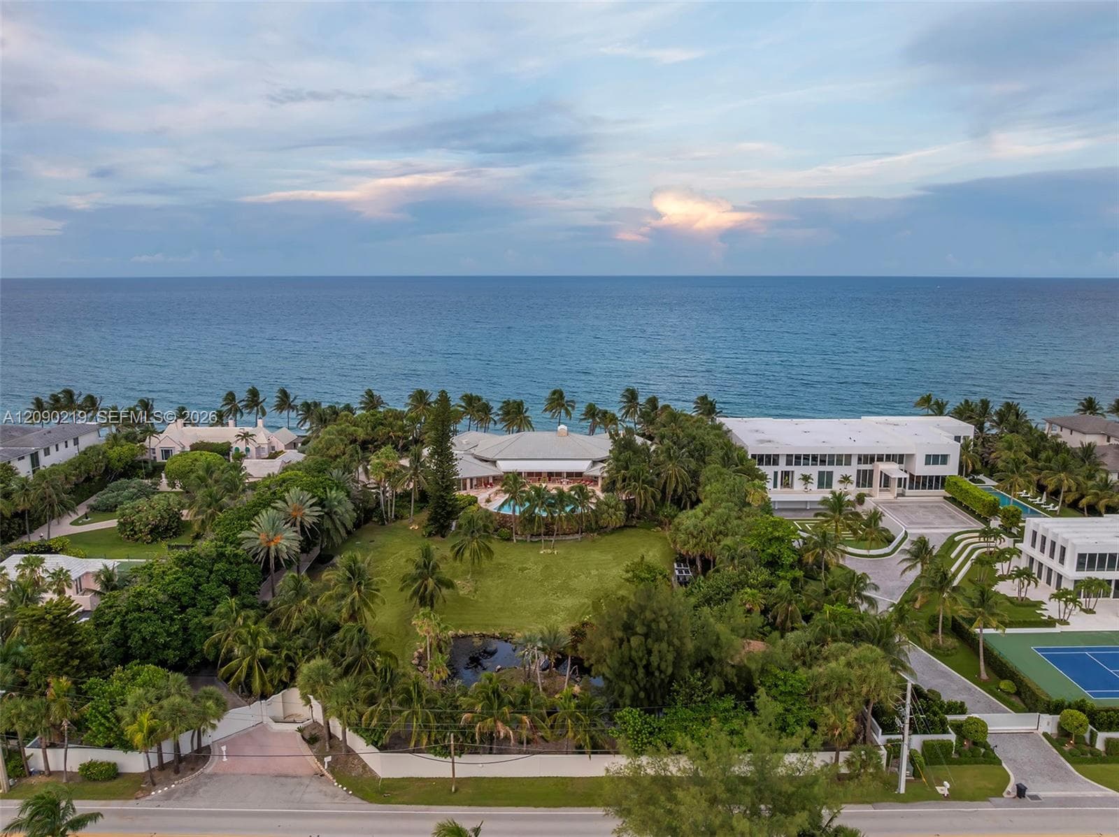 960 S Ocean Blvd photo 18