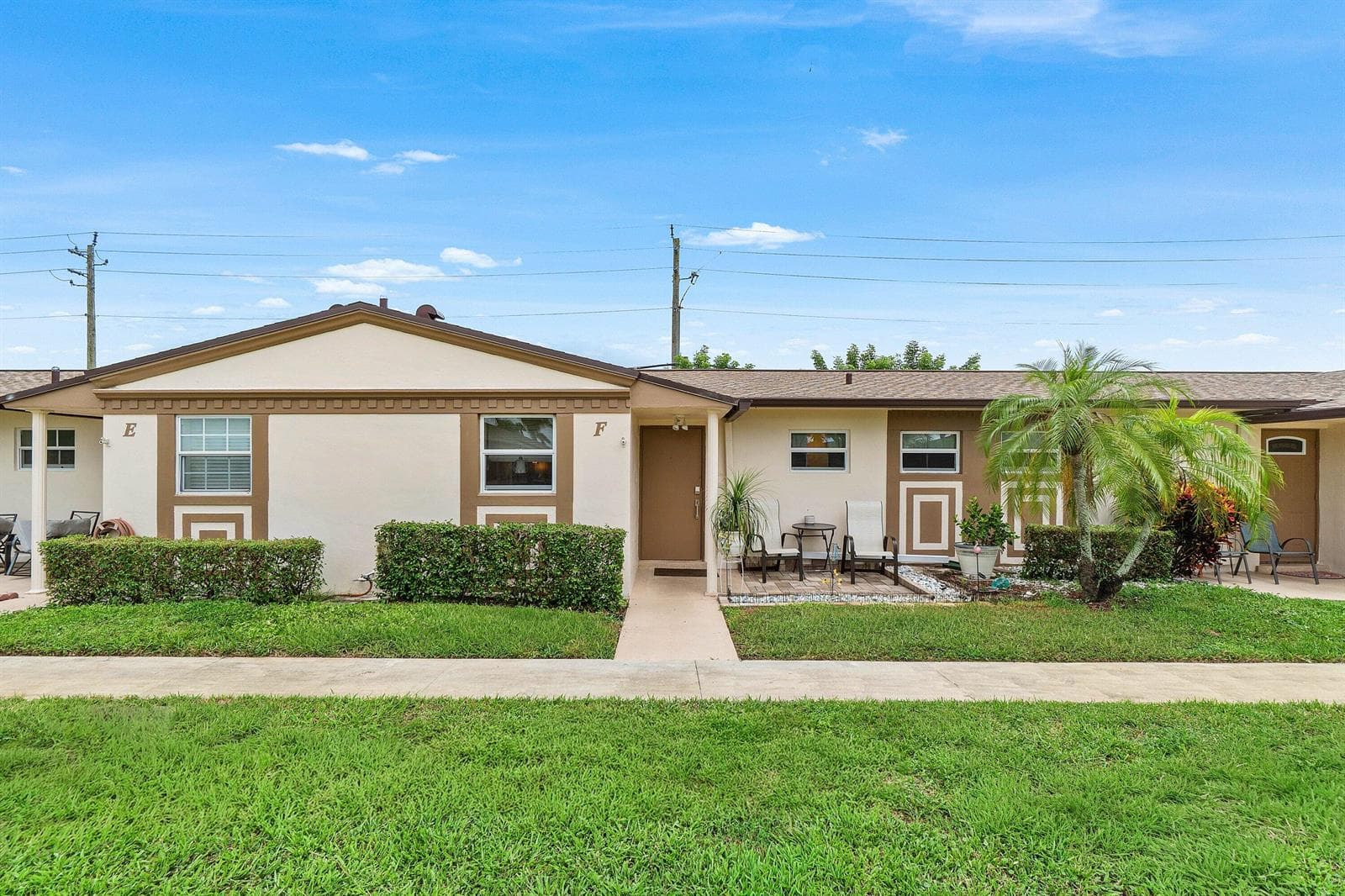 2883 CROSLEY Drive W F photo 3