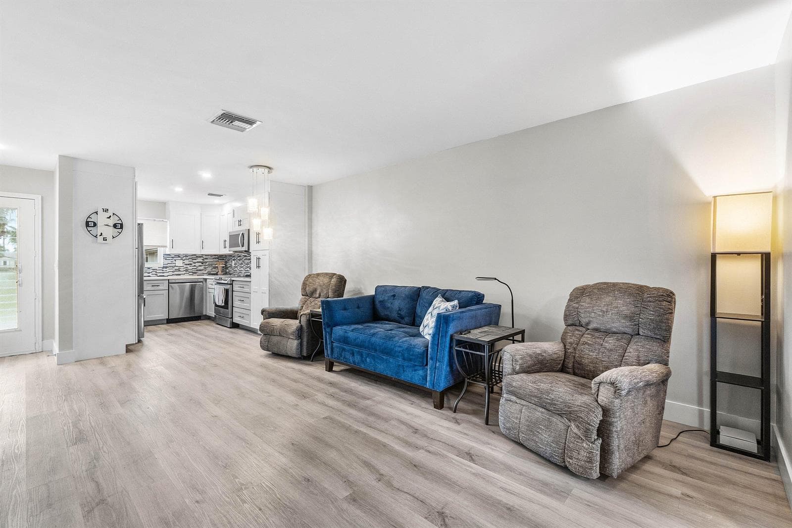 2883 CROSLEY Drive W F photo 10