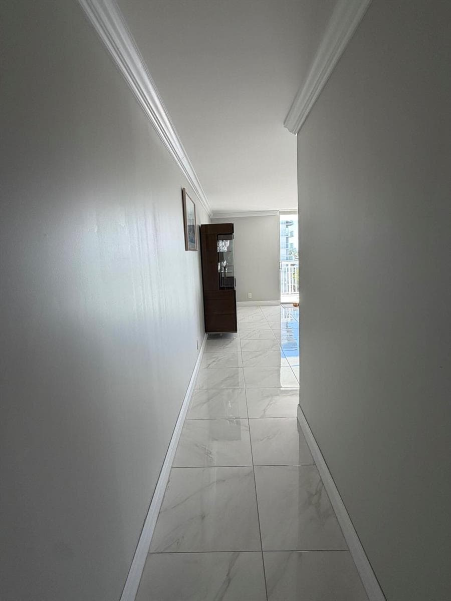 1505 N RIVERSIDE Drive 703 photo 7