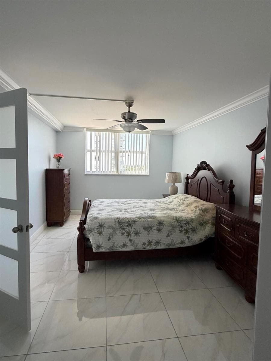 1505 N RIVERSIDE Drive 703 photo 18