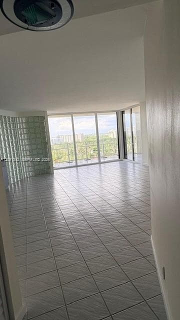 4000 Towerside Ter 1403 photo 7