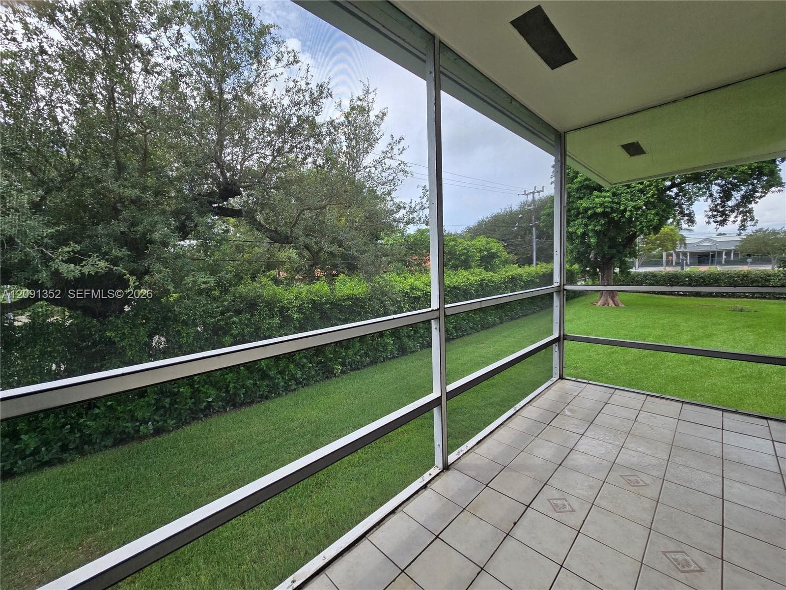 880 W Horizons W 205 photo 23