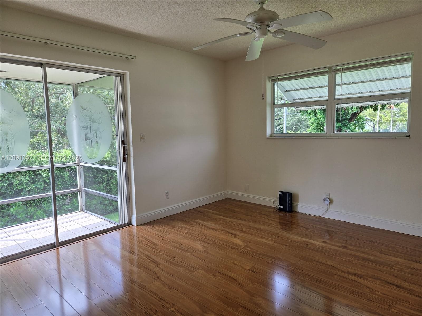 880 W Horizons W 205 photo 6