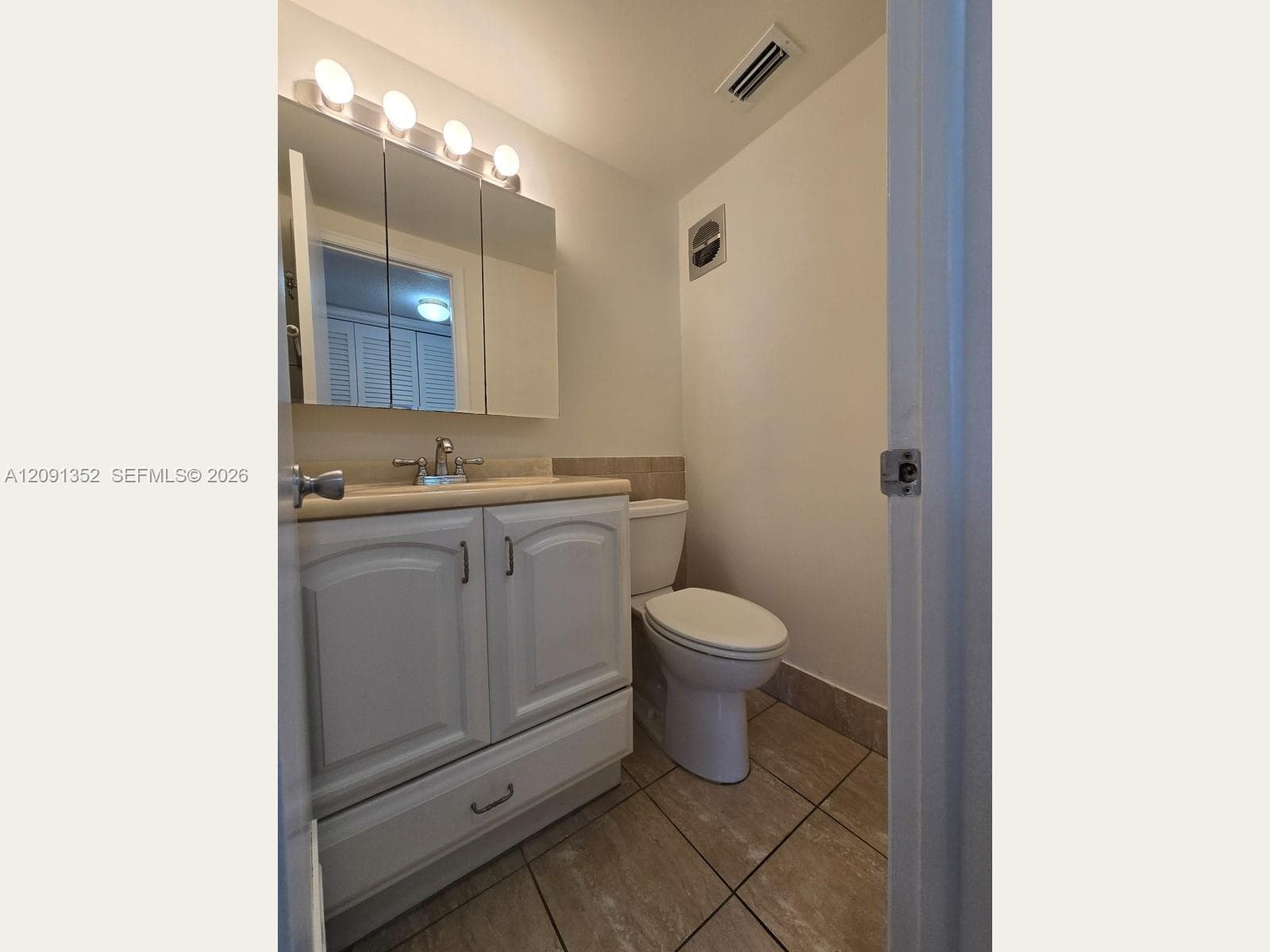 880 W Horizons W 205 photo 13