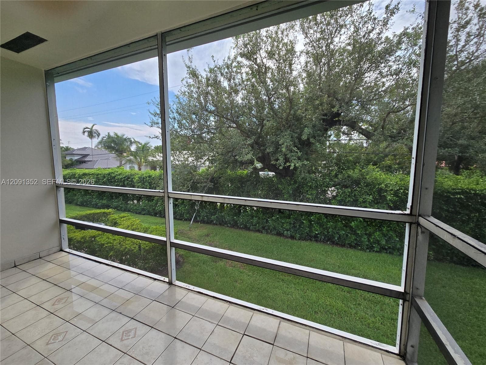 880 W Horizons W 205 photo 24