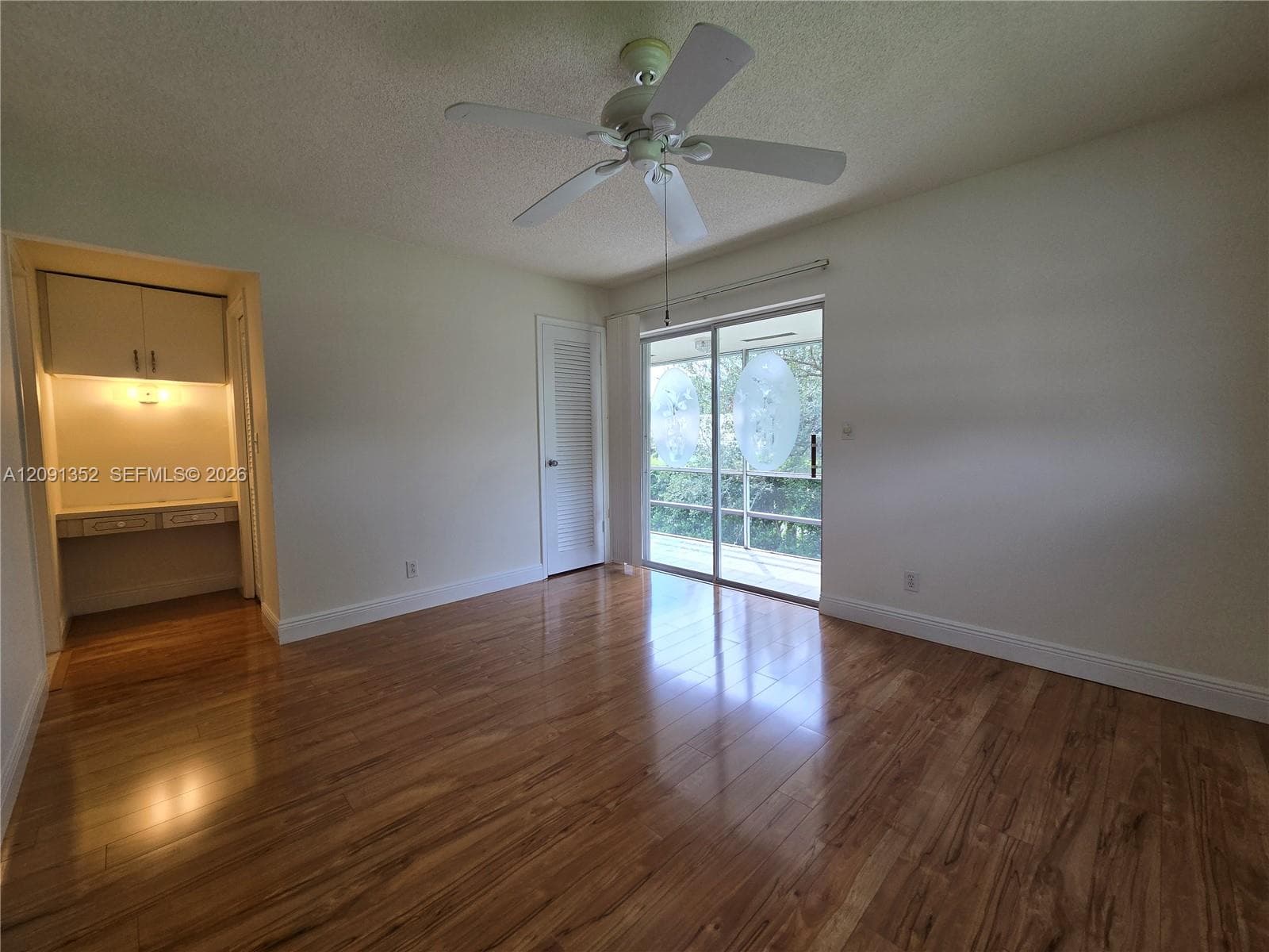 880 W Horizons W 205 photo 14