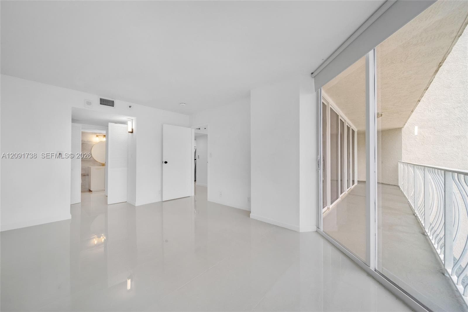 7601 E Treasure Dr 2321 photo 17