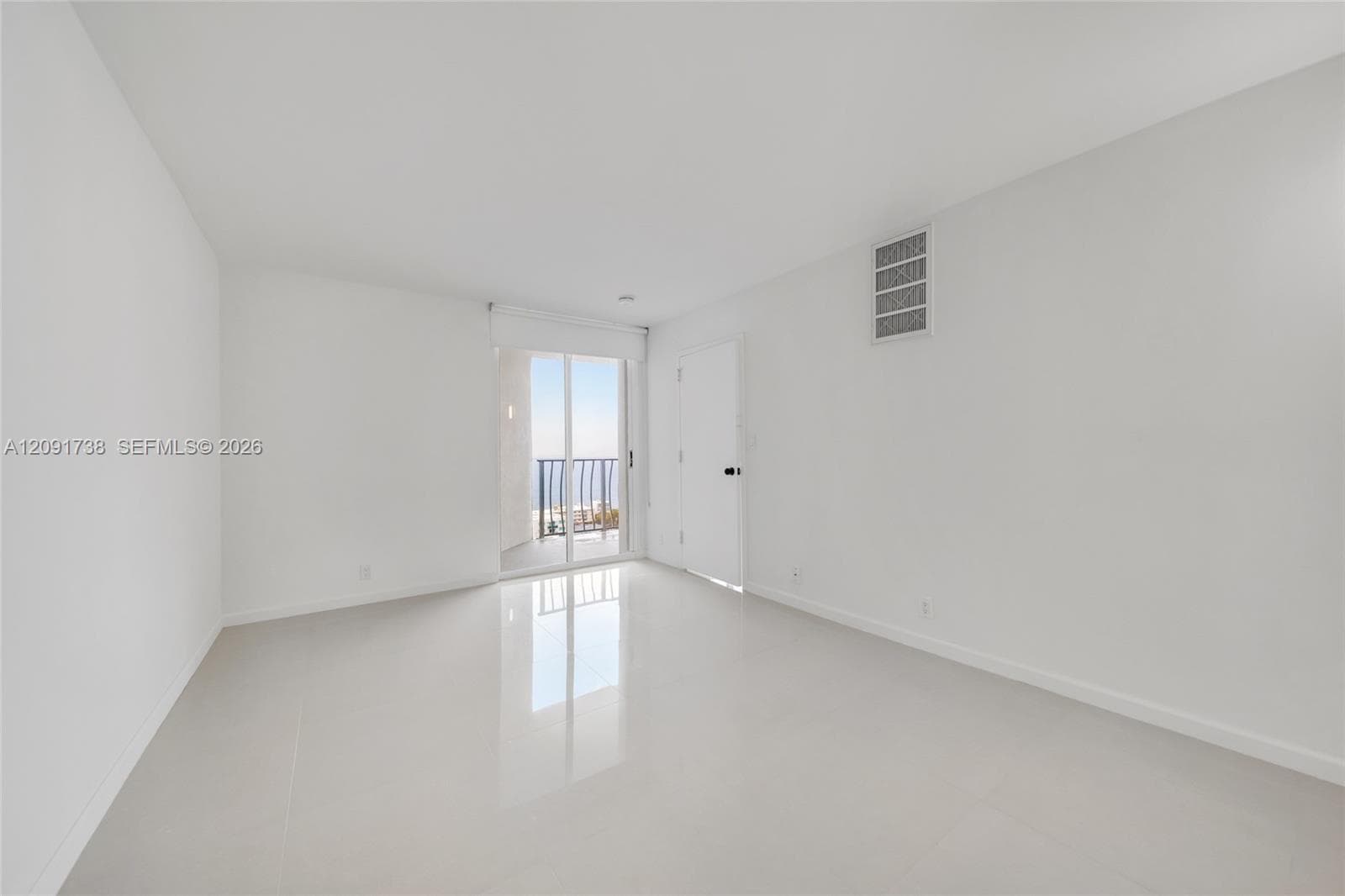 7601 E Treasure Dr 2321 photo 22