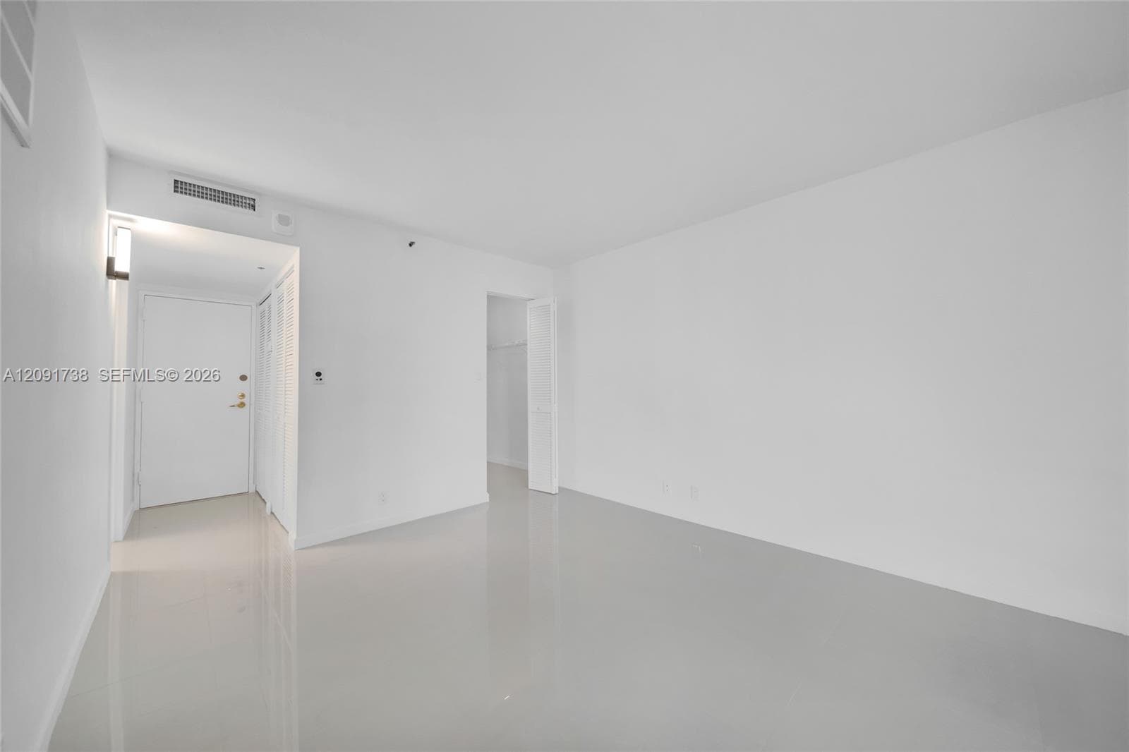 7601 E Treasure Dr 2321 photo 20
