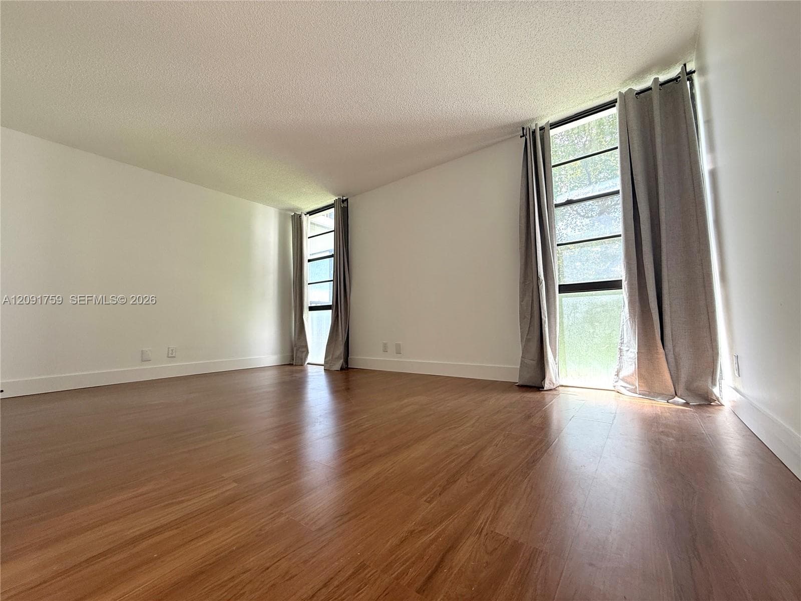 3475 N Country Club Dr 308 photo 5