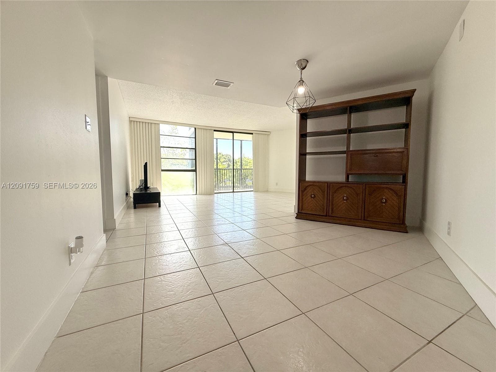 3475 N Country Club Dr 308 photo 4