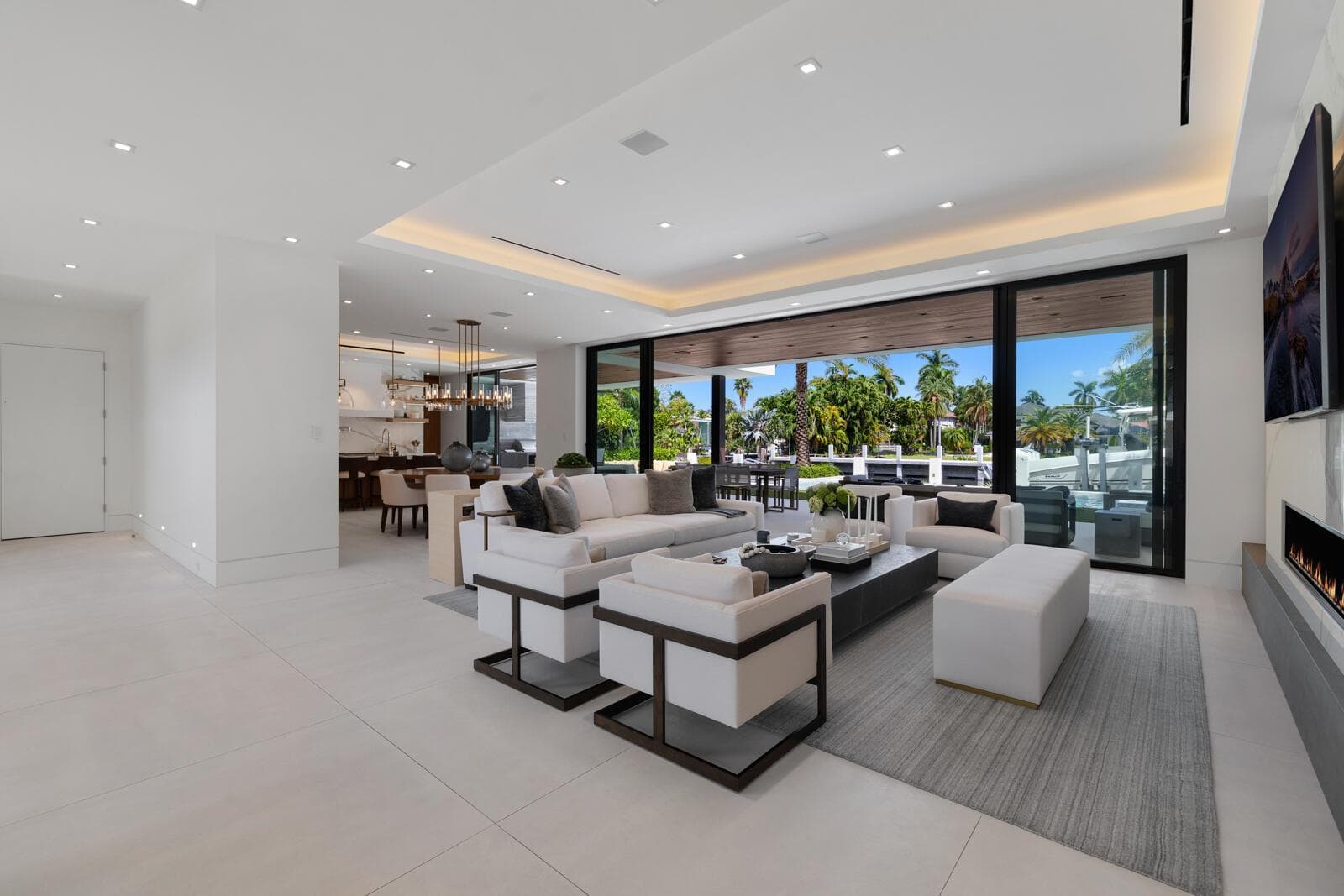 2423 Castilla Isle photo 10