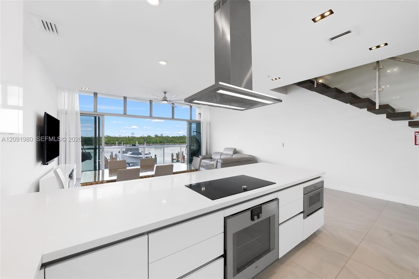 2860 N Ocean Dr photo 11