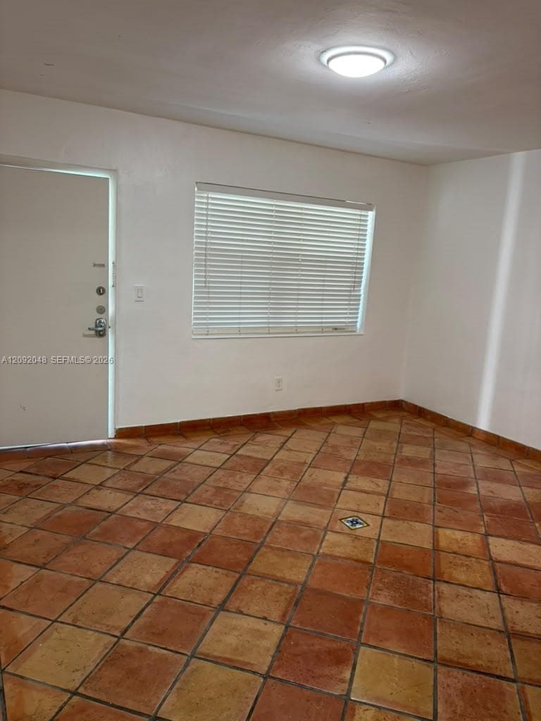 645 NE 77th St 8 photo 2