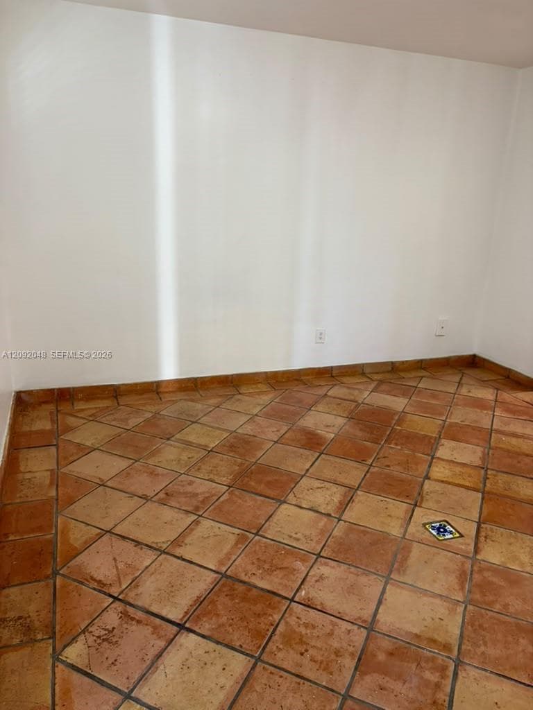 645 NE 77th St 8 photo 6