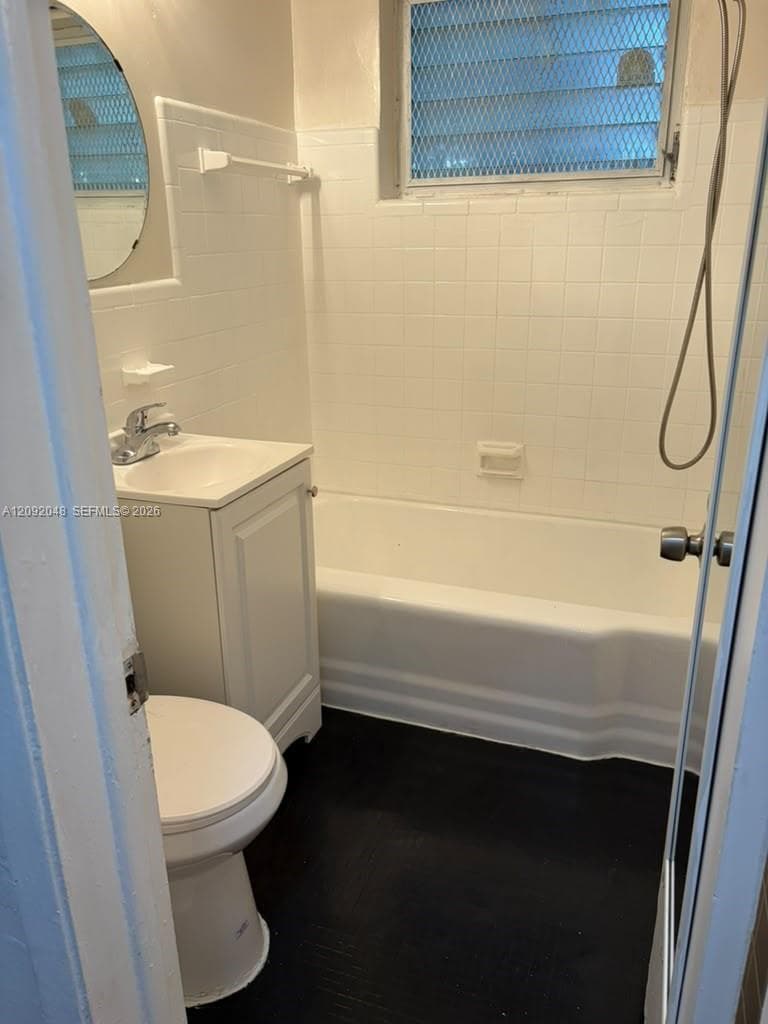 645 NE 77th St 8 photo 10