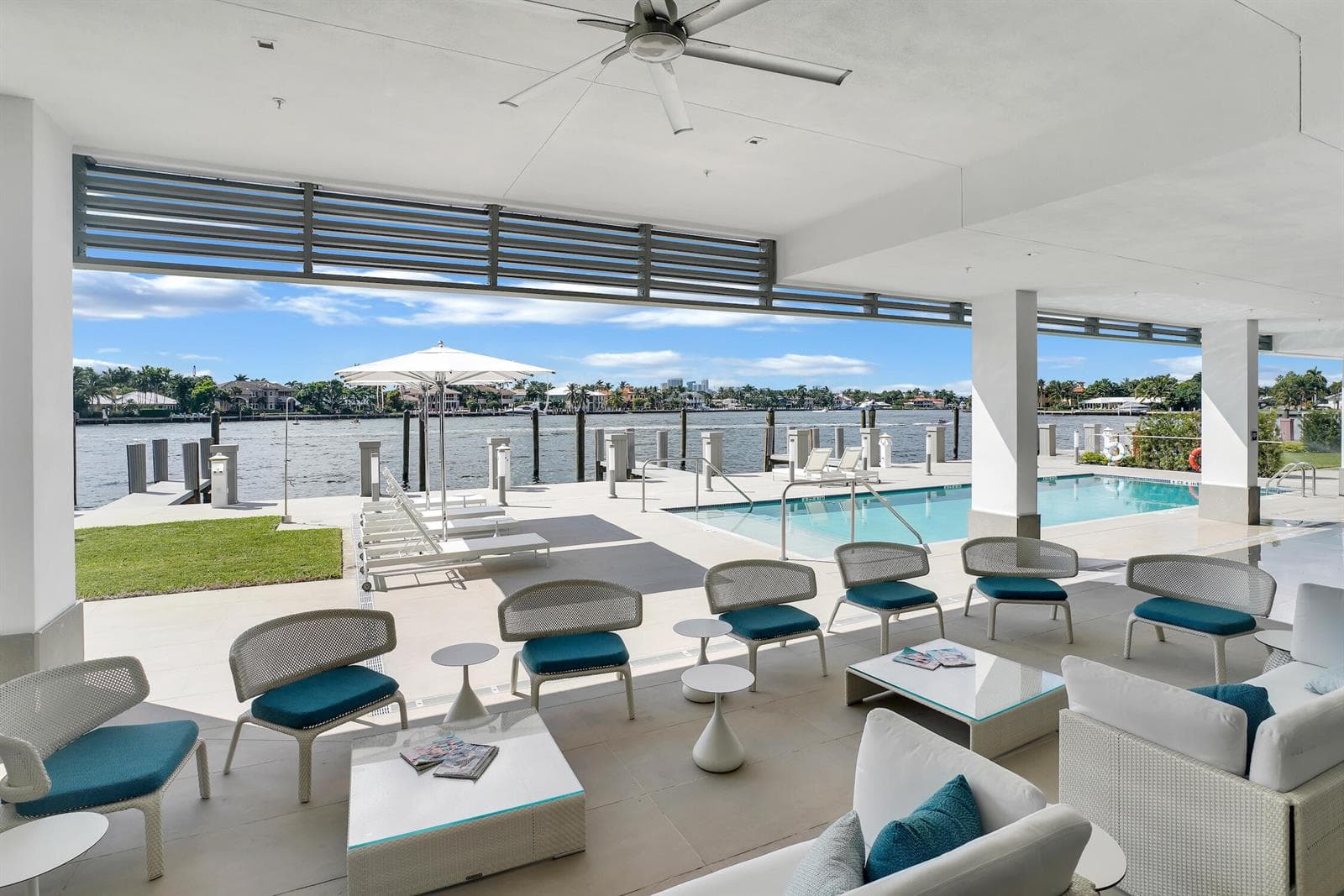 435 BAYSHORE Drive 803 photo 13