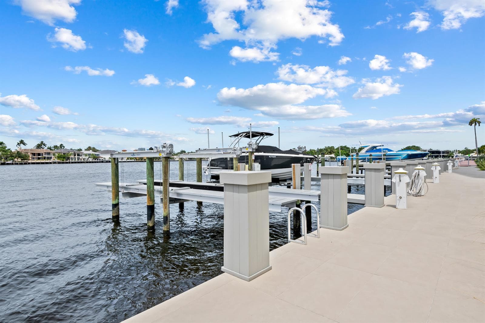 435 BAYSHORE Drive 803 photo 14