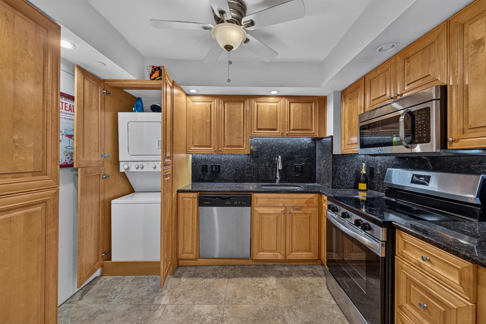 1 Las Olas Circle 1507 photo 17