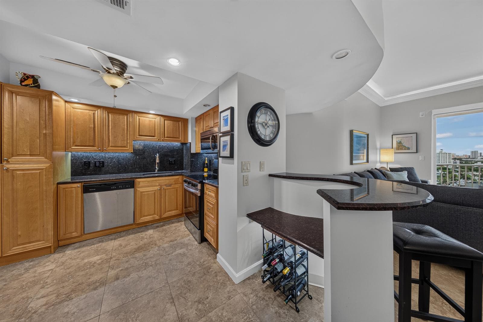 1 Las Olas Circle 1507 photo 5