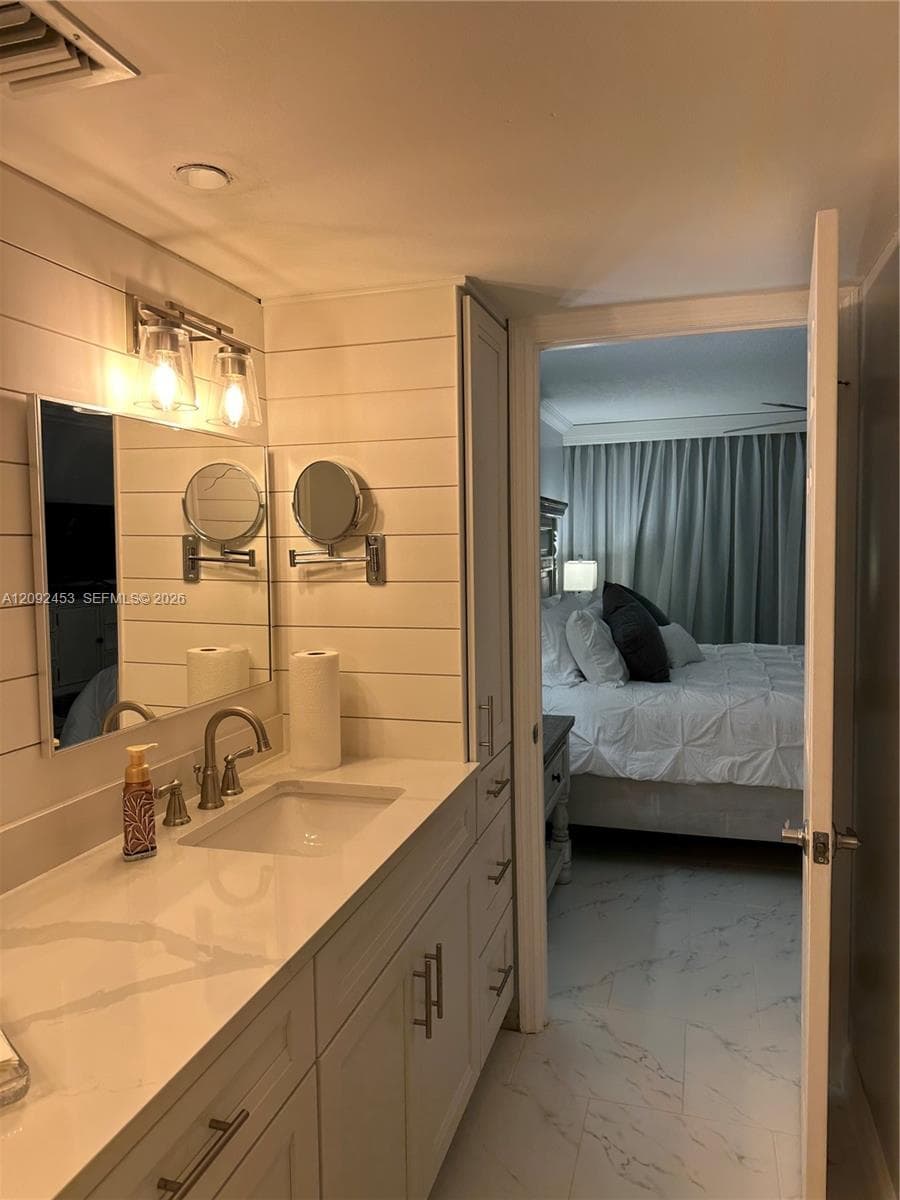 5055 N Highway A1A 802 photo 14